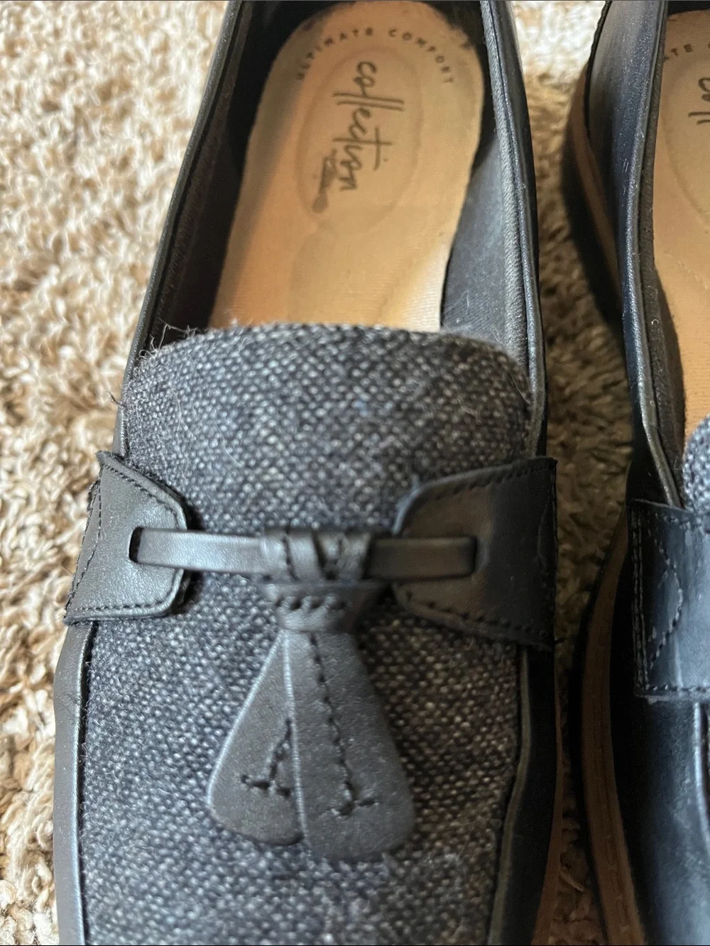 Clarks Womans Raisie Foster Leather Loafers Womens 8.5 Black Slip On Loafers